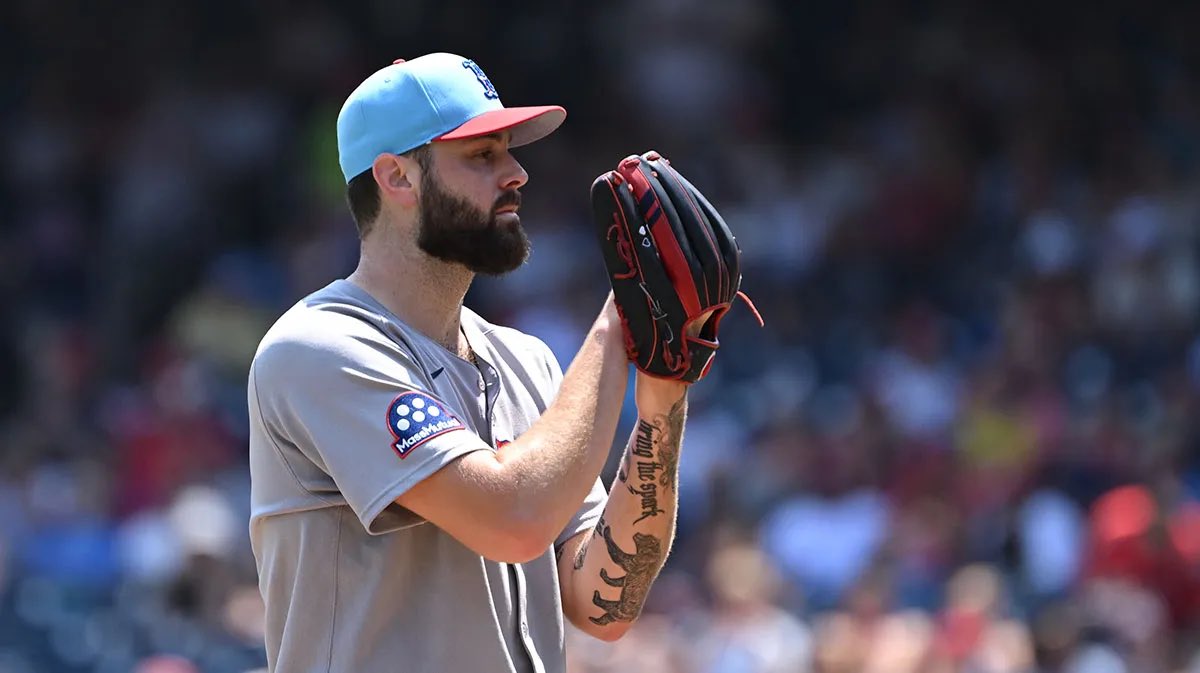 ggeiss_mlb's tweet image. Red Sox pitching staff since 7/4:
2.35 ERA (1st… by a good margin)
3.22 FIP (1st)
3.57 SIERA (4th)
1.09 WHIP (3rd)
2.5 fWAR (1st)
Give me a legit playoff starter, maybe a high whiff relief arm, and we ride.