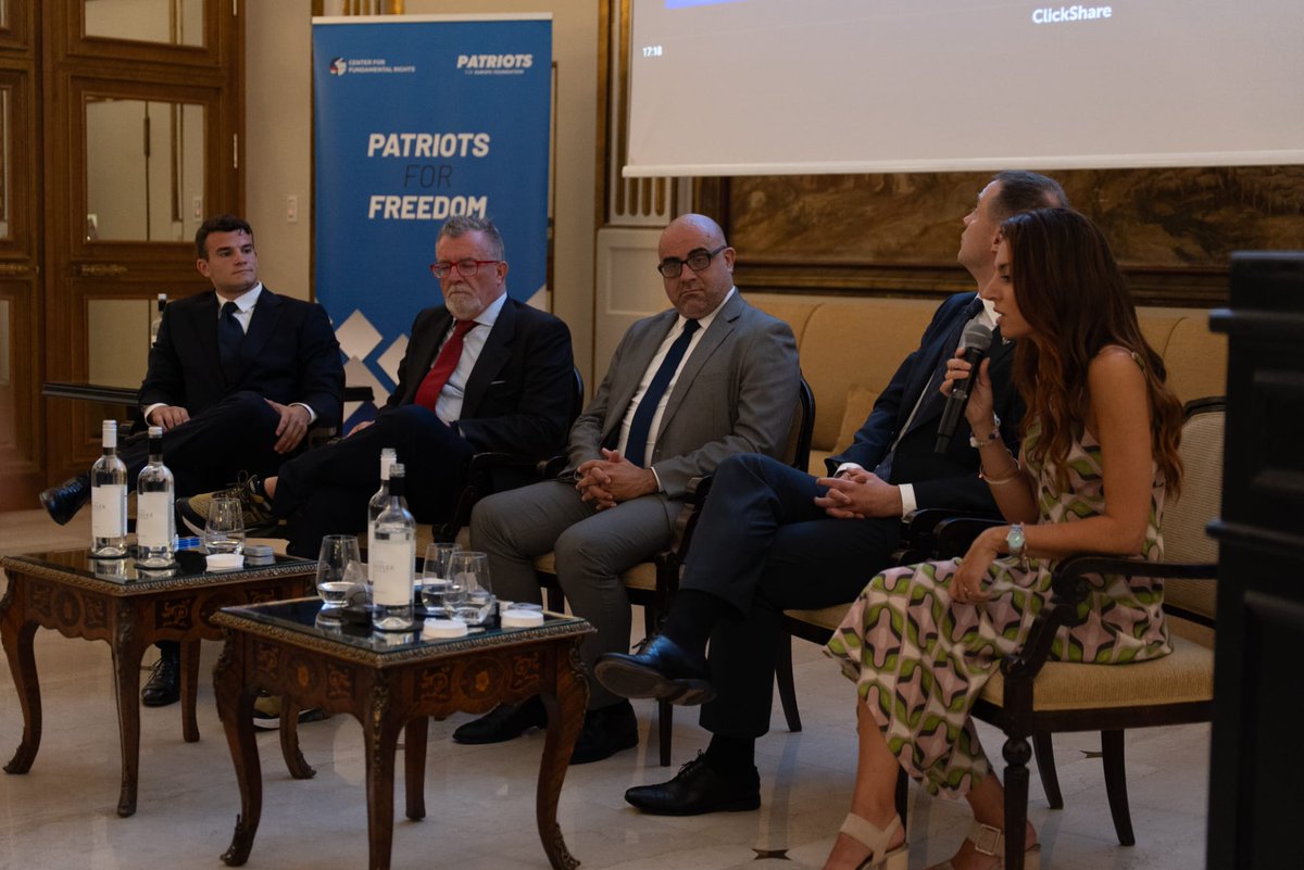 PfEFoundation's tweet image. Who really governs Europe?
The second panel of the Guardians of Europe’s Borders conference is now underway in Rome.
On the agenda: legal experts, MPs and academics explore how Brussels elites are bypassing national sovereignty in the name of technocracy and “rule of law”.
🎙️…