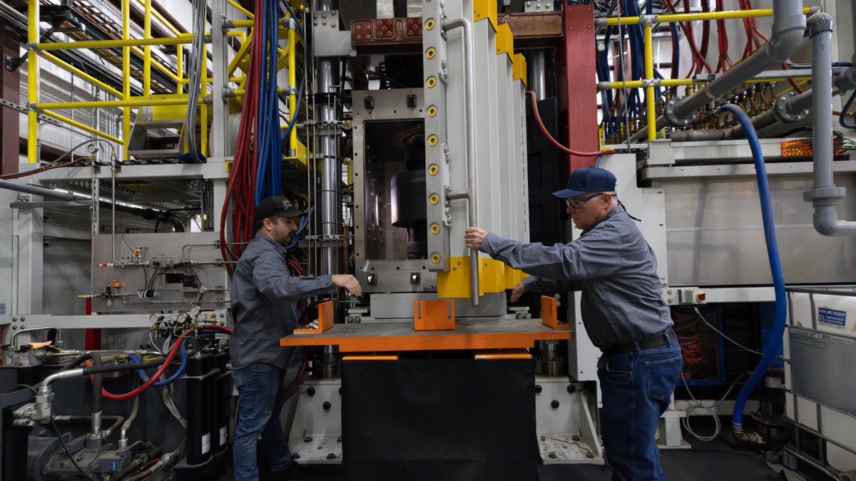INL's tweet image. .@INL began a highly important effort to secure #CriticalMaterial supplies, especially metal alloys & components made using them, while reducing #energy consumption. 🪨⚙️🙌
Learn more about our #research ➡️ inl.gov/integrated-ene…
#CriticalMaterials #manufacturing #tech