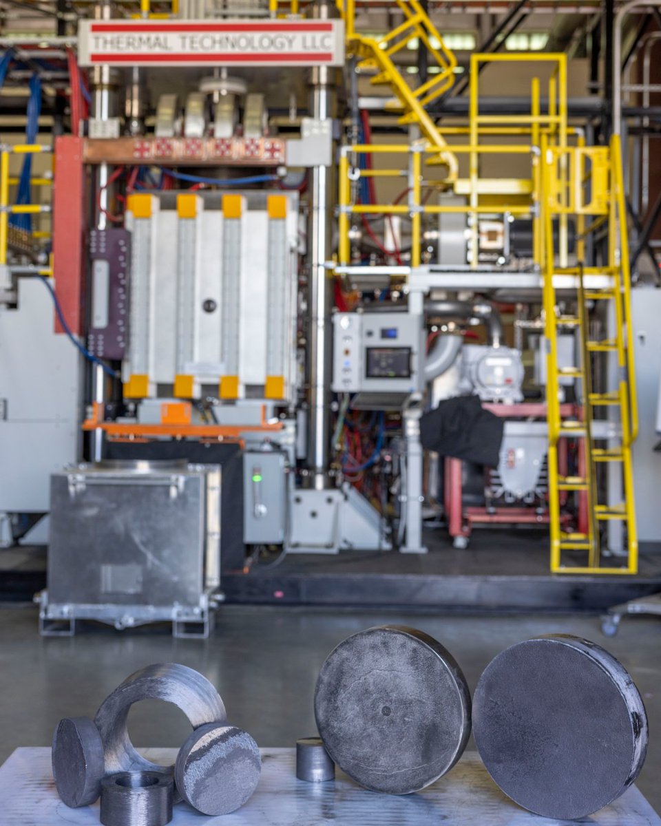 INL's tweet image. .@INL began a highly important effort to secure #CriticalMaterial supplies, especially metal alloys & components made using them, while reducing #energy consumption. 🪨⚙️🙌
Learn more about our #research ➡️ inl.gov/integrated-ene…
#CriticalMaterials #manufacturing #tech