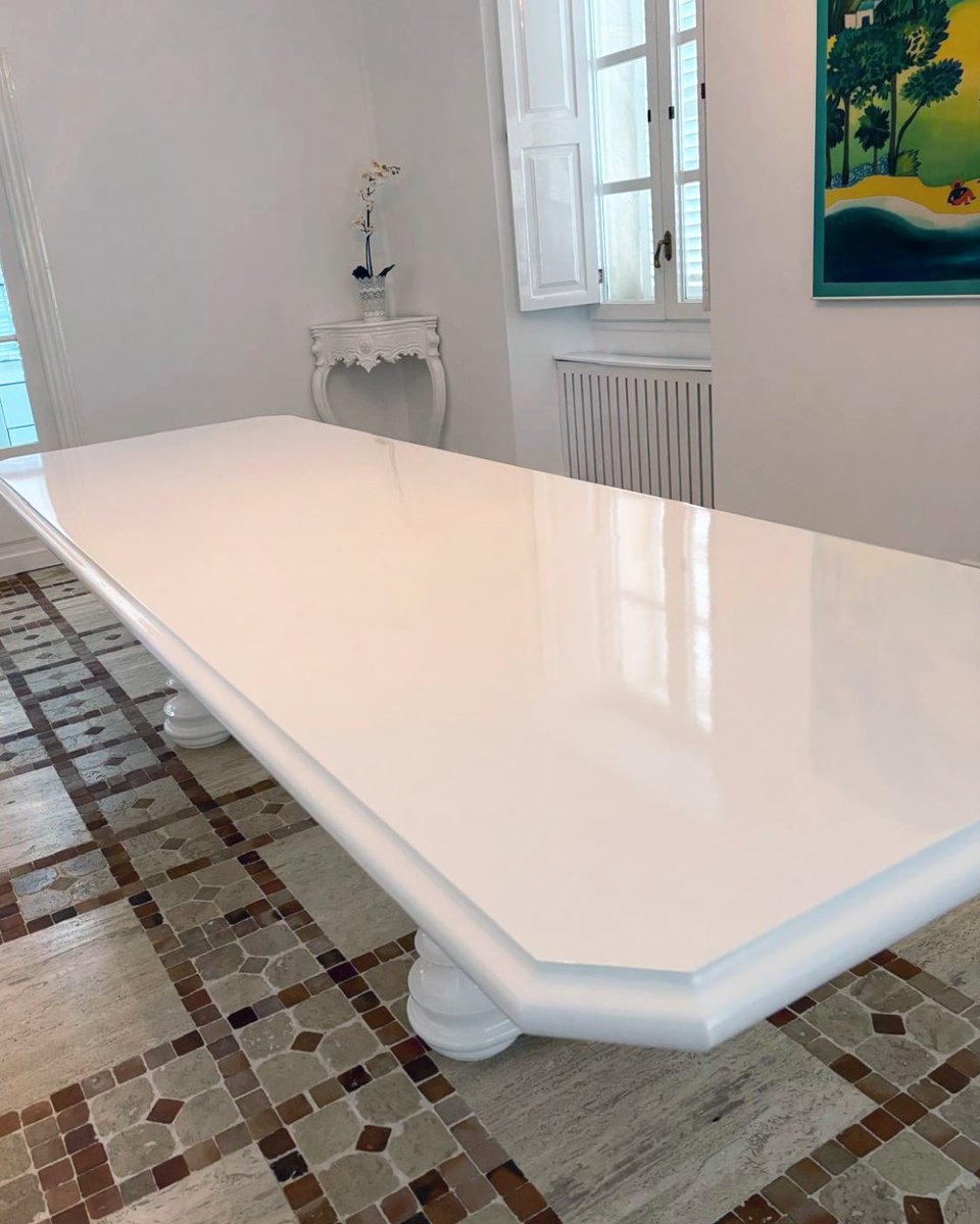 pintormallorca's tweet image. 🎨 Lacado blanco brillo sobre una gran mesa de madera 💫
Un acabado moderno, elegante y resistente que transforma por completo el espacio. Ideal para dar nueva vida al mobiliario sin sustituirlo.
#LacadoBlanco #MueblesConEstilo #PintoresMallorca #Decoración #LacadoMallorca