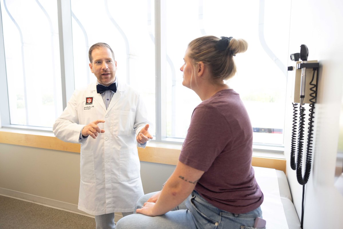 Neurosurgery_IU's tweet image. Did you know that the Department of Neurological Surgery at @IUMedSchool leads more than 20 clinical trials!? Besides improving their own health, participants can make a life-saving difference in lives of others. Learn how you can get involved 🔗 medicine.iu.edu/neurological-s…