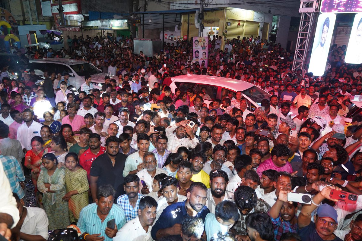 OfficeOfKavitha's tweet image. ఉప్పుగూడ బంగారు మైసమ్మ తల్లి బోనాల ఉత్సవంలో పాల్గొన్న ఎమ్మెల్సీ @RaoKavitha