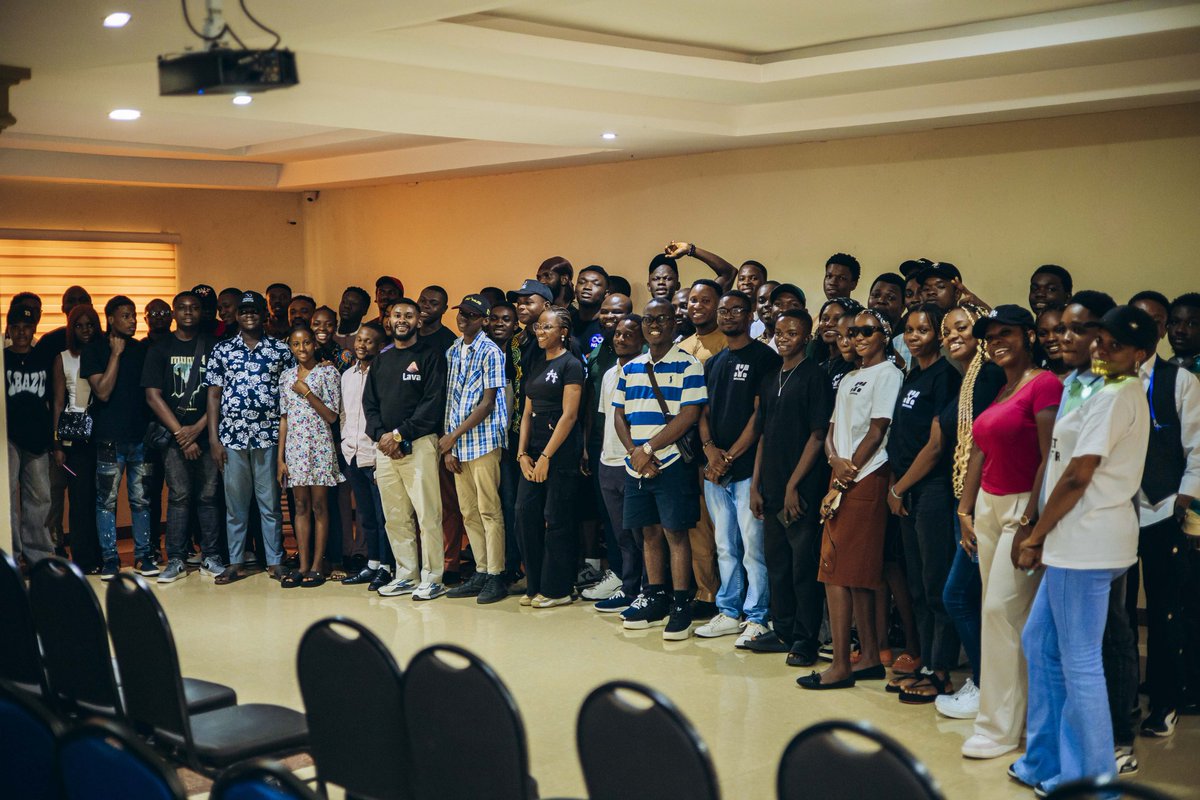 Frey 〽️🔺 (@frey_oe) on Twitter photo I had the privilege to speak at the <a href="/ICPHUBS/">ICP HUBS NETWORK</a> Hackathon Uyo Edition. on something that has shaped my entire journey COMMUNITY.
From <a href="/MitaSchool/">Mita School</a> to every Web3 space I’ve entered, community has been the foundation for growth, collaboration, and co-creation I had the privilege to speak at the <a href="/ICPHUBS/">ICP HUBS NETWORK</a> Hackathon Uyo Edition. on something that has shaped my entire journey COMMUNITY.
From <a href="/MitaSchool/">Mita School</a> to every Web3 space I’ve entered, community has been the foundation for growth, collaboration, and co-creation