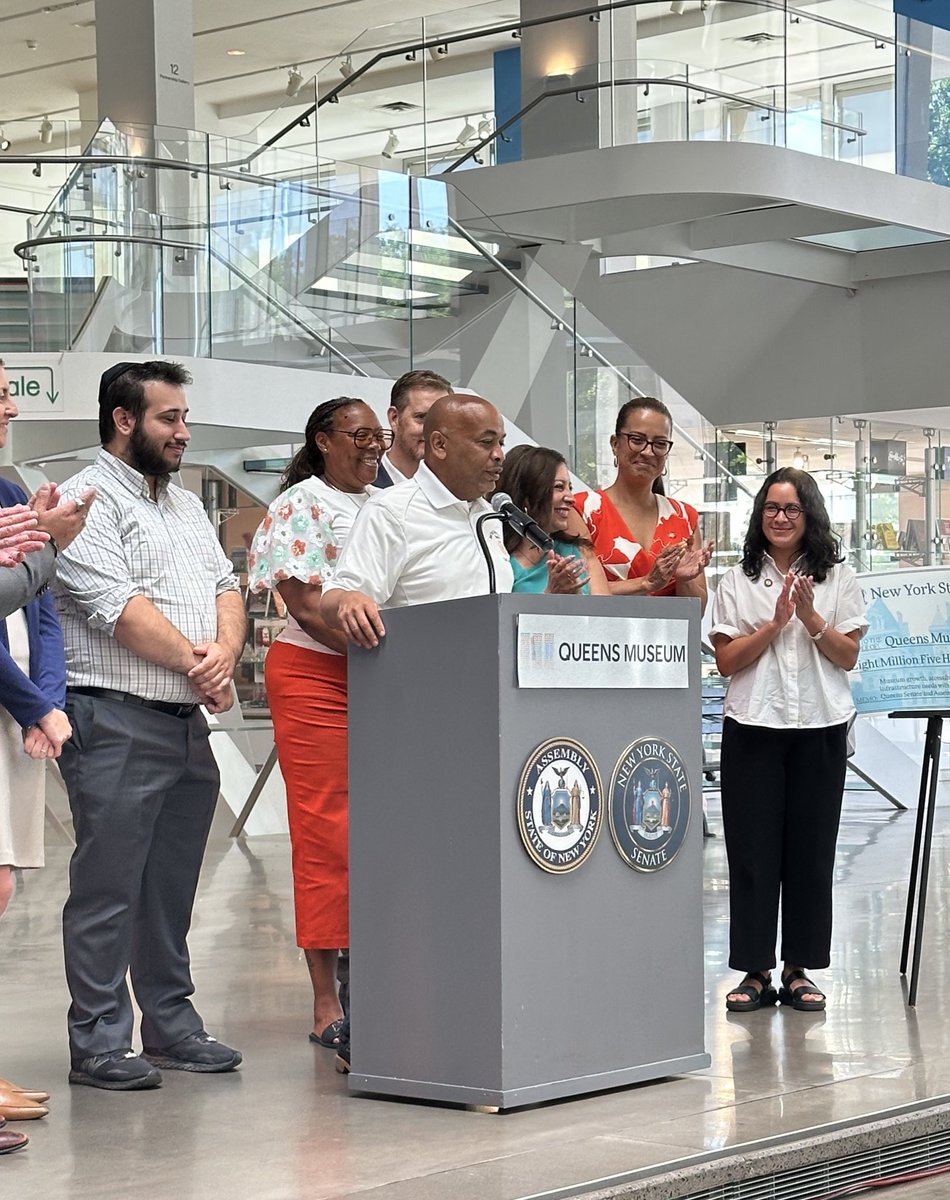 ValdezAssembly's tweet image. Proud to stand alongside the Queens delegation to celebrate the state’s $8.5M investment in the Queens Museum! This money will create the borough’s first children’s art museum + fund transformative upgrades that will make the Museum an even more dynamic and vital gathering place.