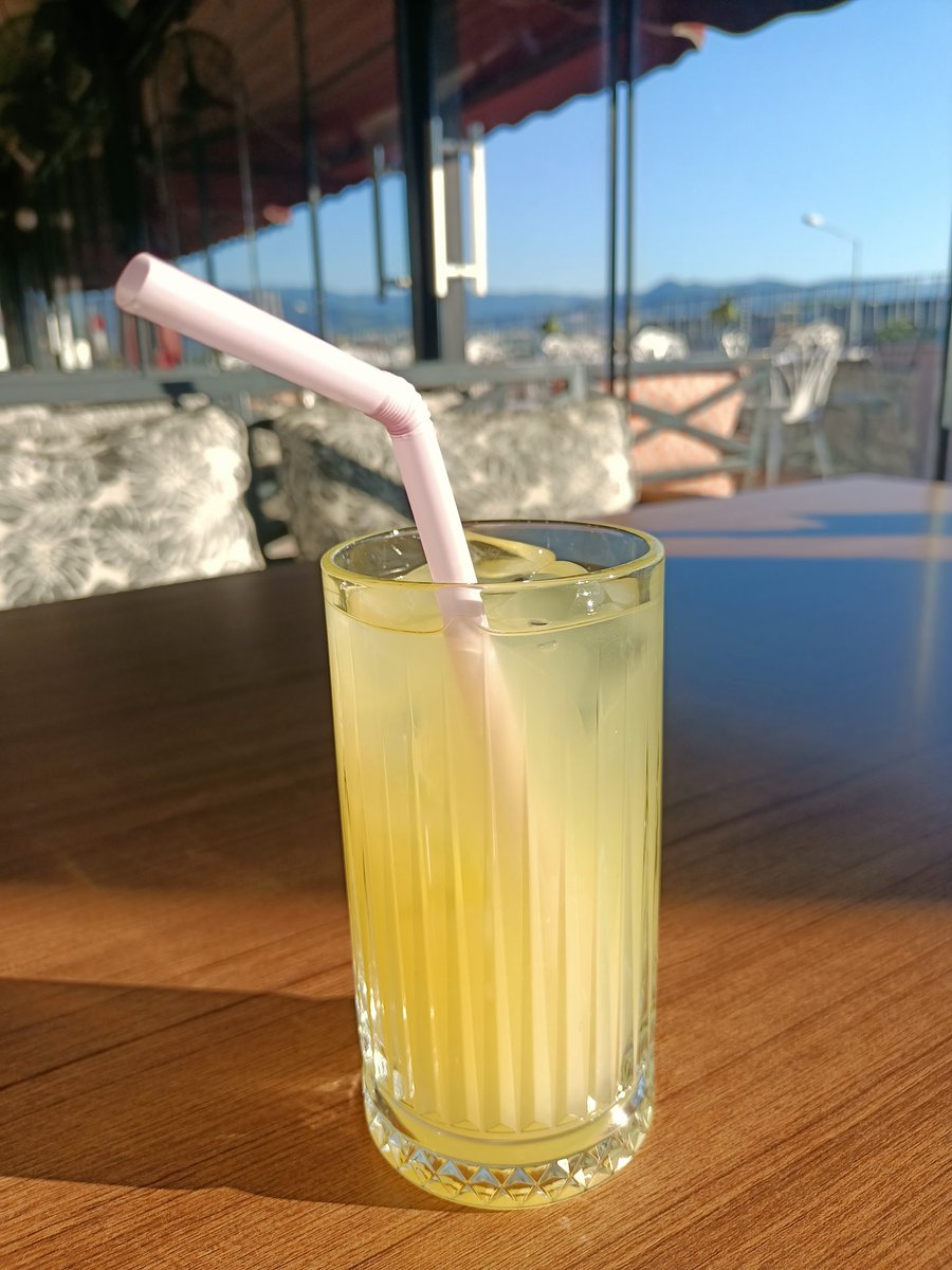 Gelseydin beraber içerdik 🍋