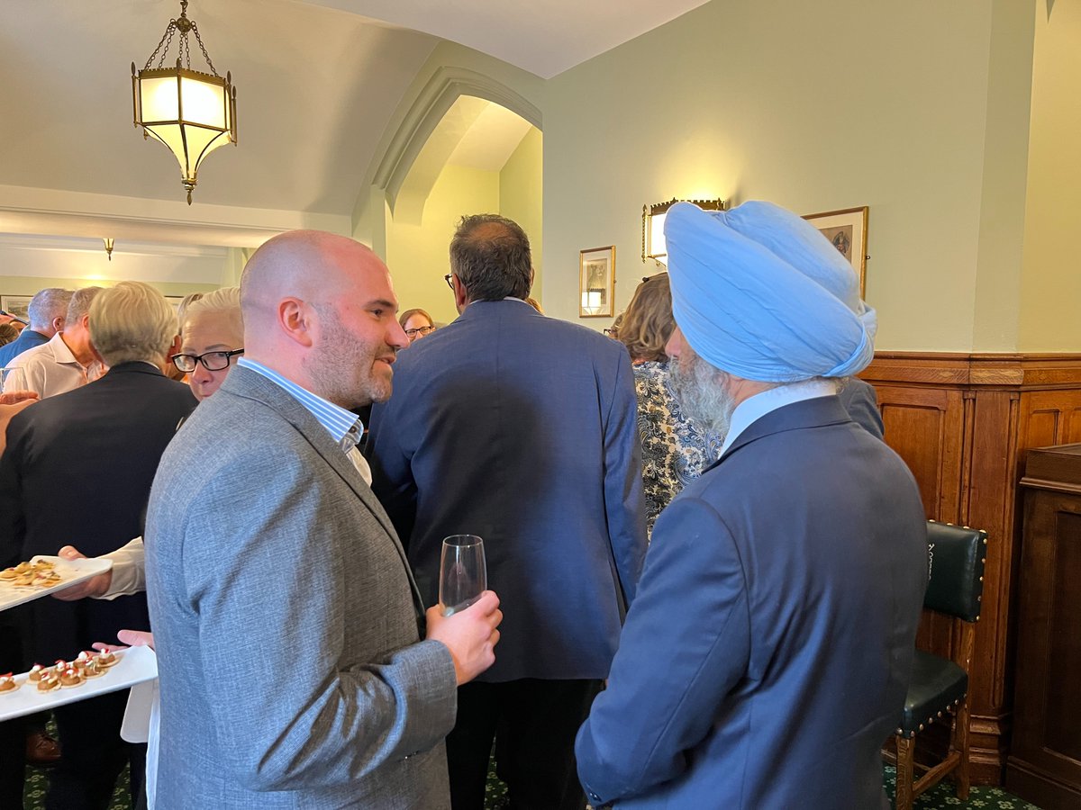 Jas_Athwal's tweet image. In Ilford South around 260 people live with Parkinson’s Disease.
At the @ParkinsonsUK Reception, I discussed improving patient care with healthcare professionals and those with the condition.
Right now, we have a shortage of neurologists and Parkinson's nurses - meaning that…