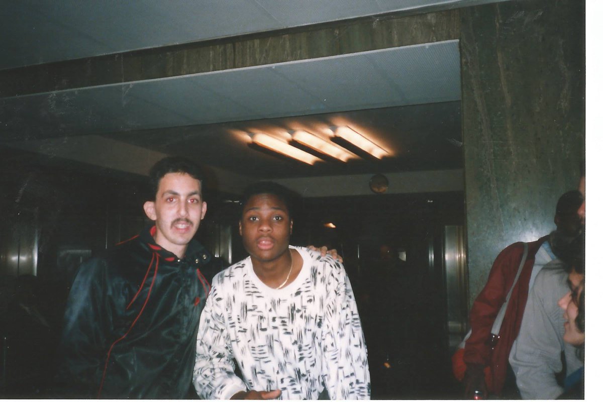 alanbarcoff's tweet image. AWFUL to hear that Malcolm Jamal-Warner has sadly passed away, I had the pleasure of meeting him in 1986 after his Saturday Night Live appearance and he was so nice. and he posed for this pic with me. #malcolmjamalwarner @TMZ @nbcsnl