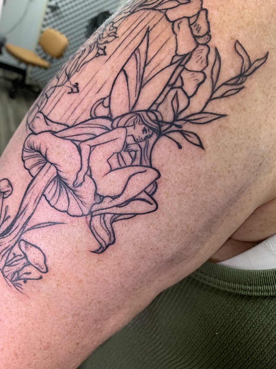 One of my favorite tattoos I’ve gotten to do so far😍🙏