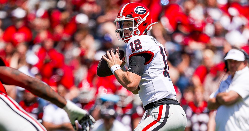 JakeMRowe's tweet image. Second-year surge: Georgia QB Ryan Puglisi is one snap away from the biggest of roles. The QB competition is still ongoing per Kirby Smart and Puglisi has a world of potential...
on3.com/teams/georgia-…