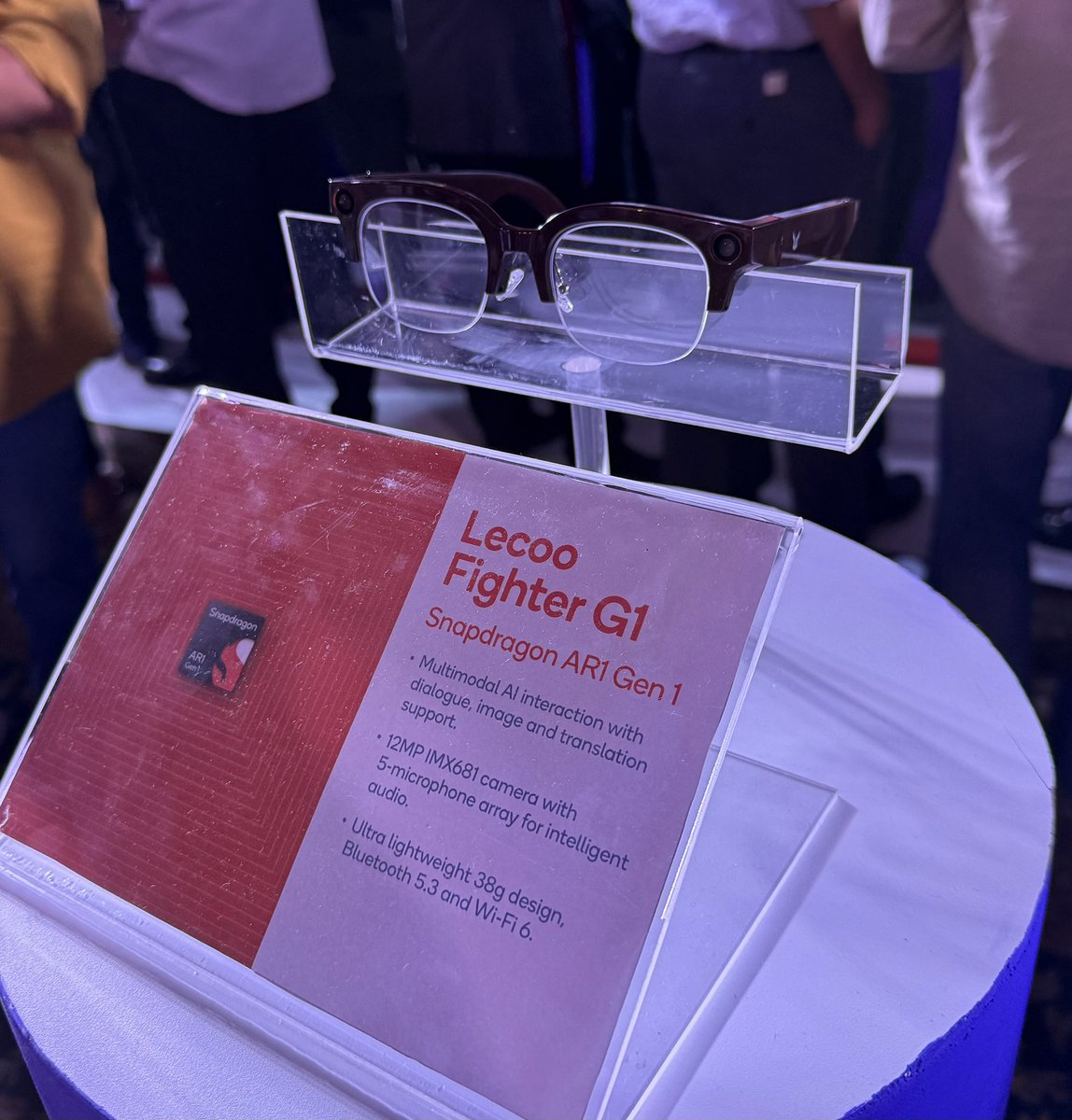 Smart glasses in 2025 feel like the iPhone moment of 2008. Although a much more complex engineering problem. Incredible to witness this evolution live in India. Super bullish on this space! #SmartGlasses #Snapdragon