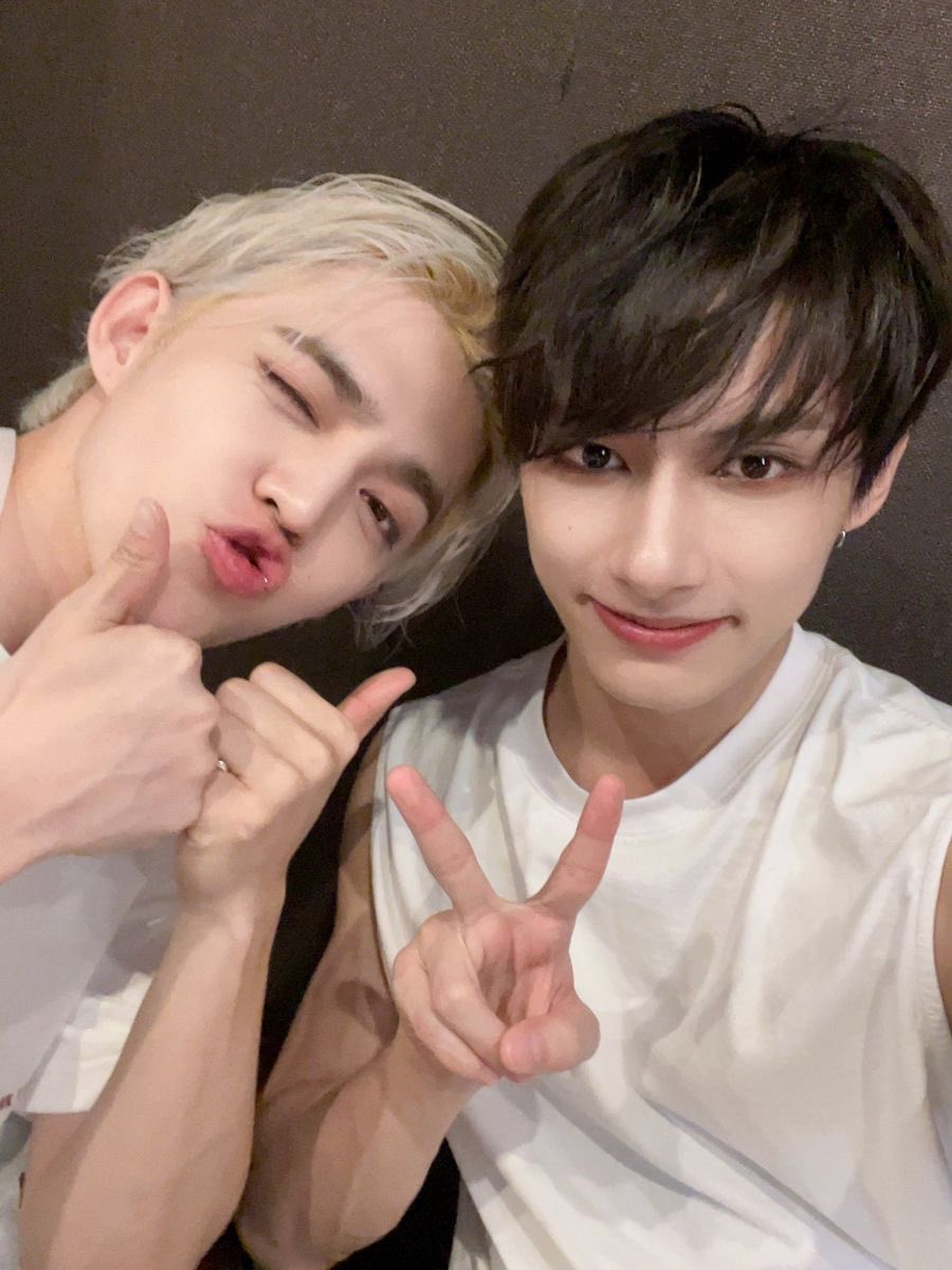 juncheolthinker's tweet image. TWO years since we got the latest juncheol selca ever! 😭

we need new ones, please! 🥹