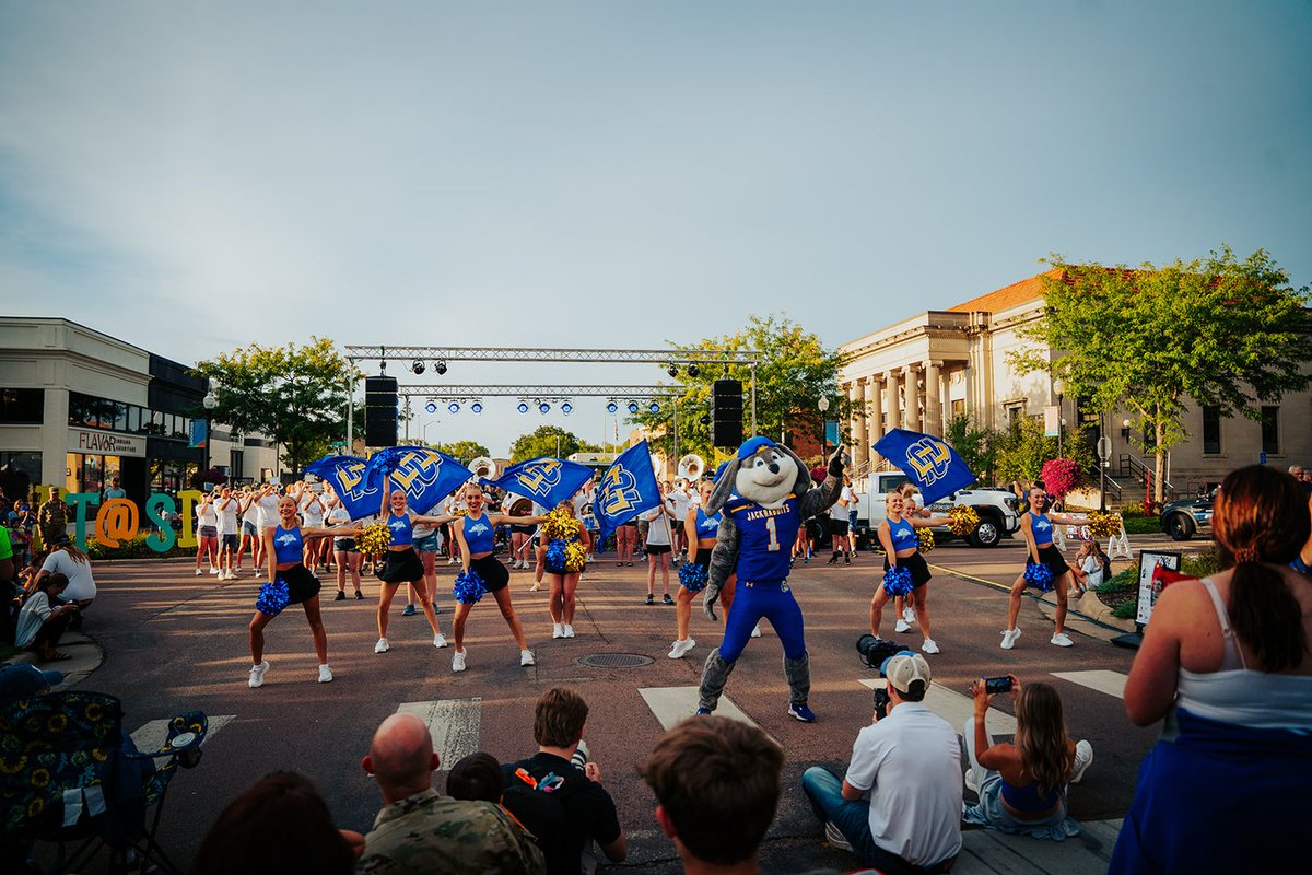 GoJacksSDSU's tweet image. One month until SDSU Night at DT@SD! 💙
#GoJacks 🐰