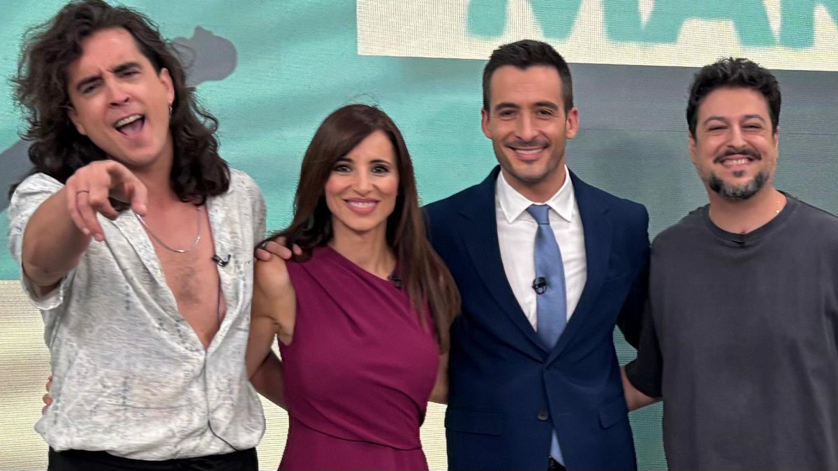 Si te perdiste ayer mi actuación junto a <a href="/PianistaEnfurec/">Fran Hita</a> en las noticias del canal 24 Horas de <a href="/rtvenoticias/">RTVE Noticias</a> te dejo en el primer comentario el link a YouTube ❤️