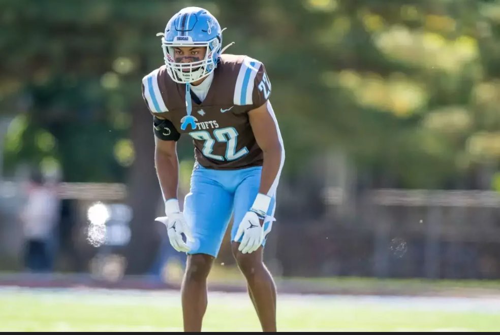 #AGTG After a great conversation with <a href="/CoachCivs/">Jay Civetti 🐘</a> I am blessed to receive an offer from Tufts University!!! <a href="/Coach_LaFavers/">Rick LaFavers</a> <a href="/CoachKScholz/">Kevin Scholz</a> <a href="/Coach_Kenn/">Kenn Jones</a>