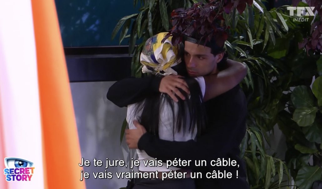 ssouuns's tweet image. Le pire dรฉpart de toutes les saisons je suis choquรฉe le ciel est noir #SecretStory #SecretStory13