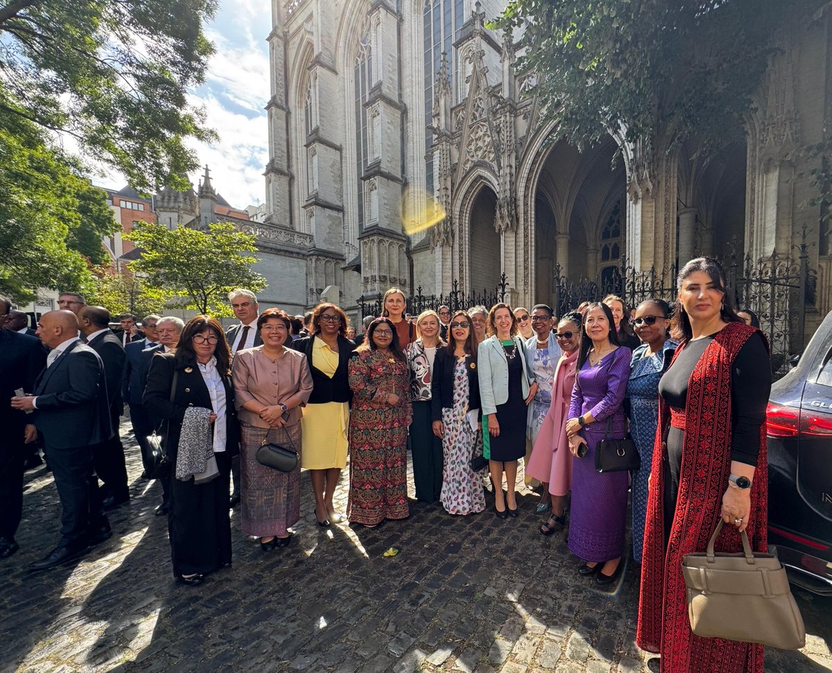DiploWorld's tweet image. 🇧🇪 Bonne Fête Nationale, Fijne Nationale Dag, Happy National Day 🇧🇪
Delighted to have participated in the traditional Te Deum at the Cathedral of Saints Michael and Gudula, where we gathered in the presence of the Royal Family.
Wishing joy, peace and prosperity to Belgium!