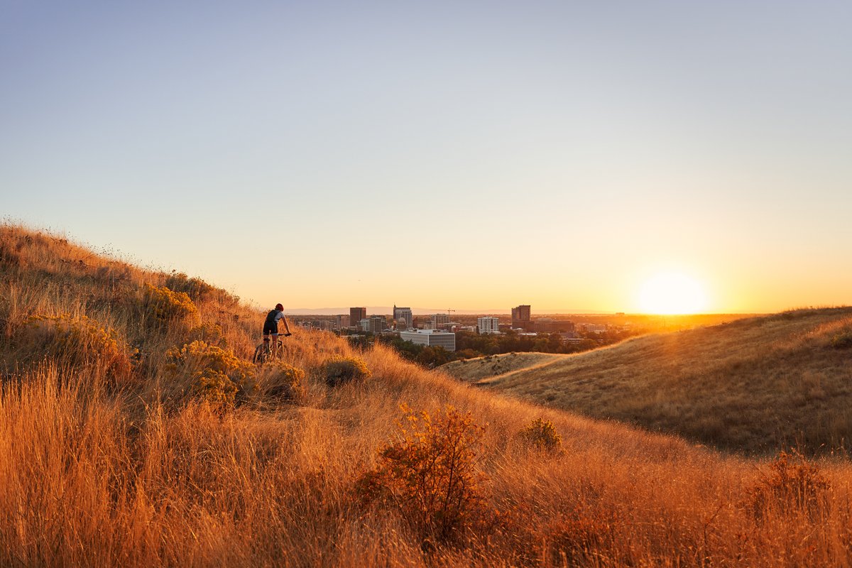 WHAT TO DO IN BOISE THIS WEEK: 

🏅 7/23: Alive After 5 @ The Grove Plaza
🏅 7/23: Neighborhood Concert Series @ Cottonwood Park
🏅 7/24: IronKids Boise Race @ Zoo Boise
🏅 7/26: IronMan 70.3 Boise @ Julia Davis Park

Find more events at visitboise.com/events!