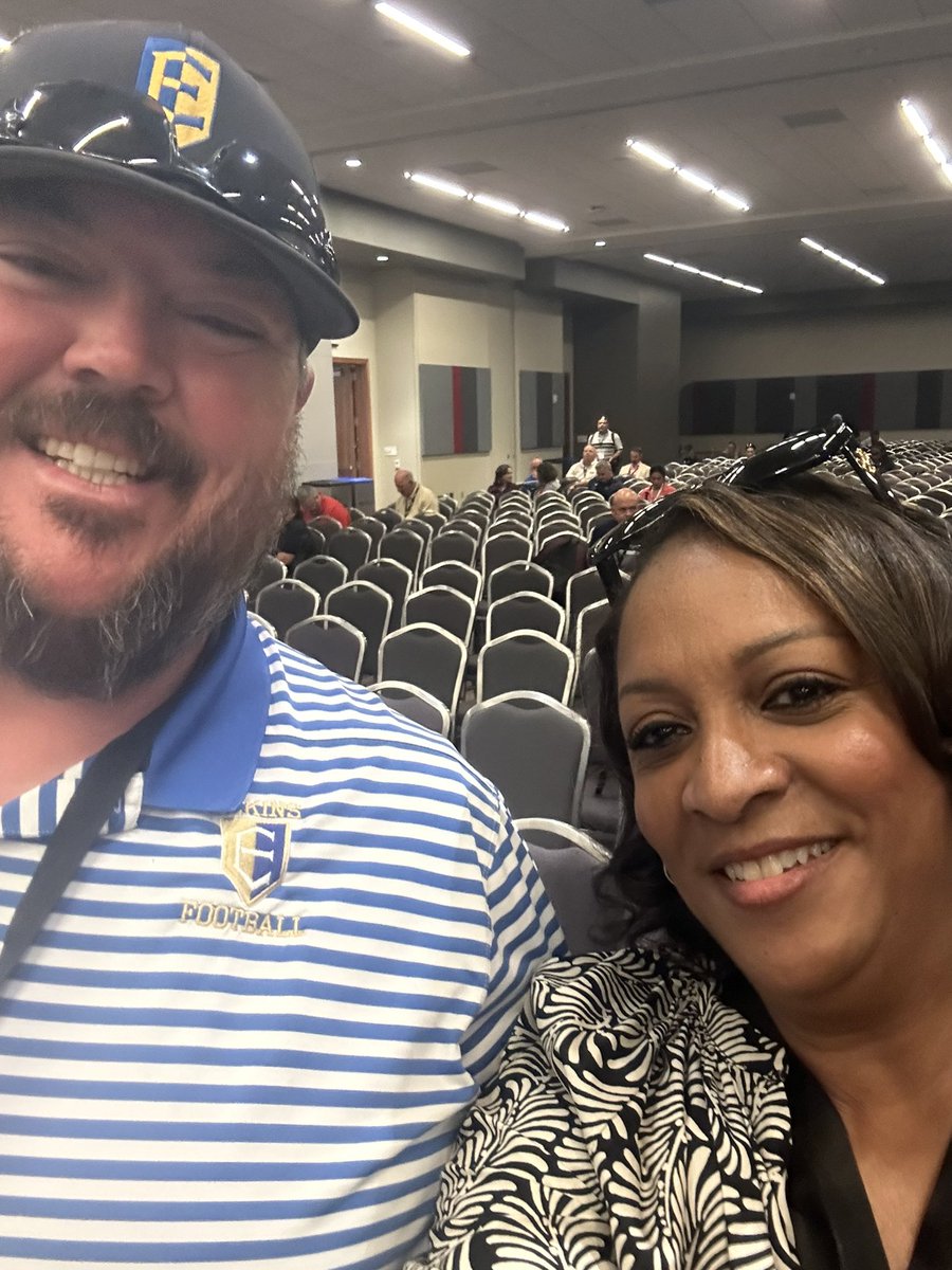 <a href="/THSCAcoaches/">THSCA</a> <a href="/ElkinsFootball/">Fort Bend Elkins Football</a> <a href="/FBISDAthletics/">Fort Bend ISD Athletics</a> Day 2 did not disappoint! More of our awesome coaching staff <a href="/EHS_Knightswire/">Elkins High School</a> Love these guys!💙⚽️💛🏈💙🔥🔥
