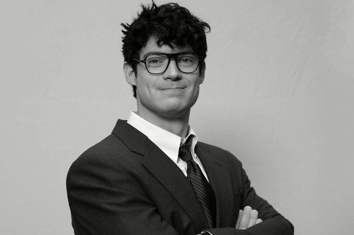 KentAtPlanet's tweet image. Hi, I’m Clark Kent.
Journalist at the Daily Planet. Raised in Smallville, Kansas. Reporting from Metropolis with a notepad, a question, and usually a coffee in hand.
I cover injustice, weird science, political fallout, and stories that slip through the cracks.
I believe in truth…
