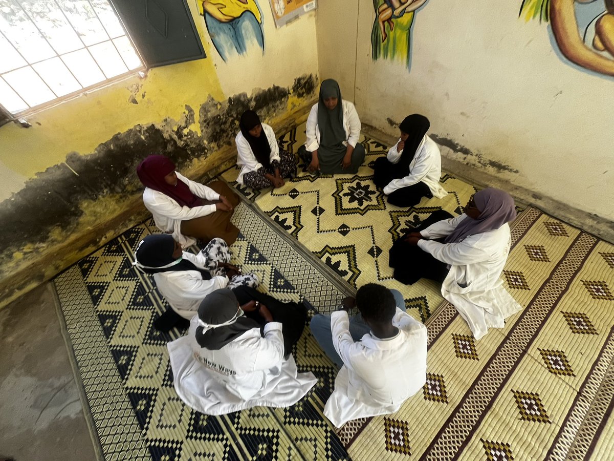 newwaysorg's tweet image. In 2018, @UNFPA_SOMALIA supported the first-ever C-section surgery in Barawe, but the health facility soon faced funding cuts in 2022. And while New Ways has been supporting since then, current funding cuts disrupted operations. This week, we traveled to Barawe to document this.