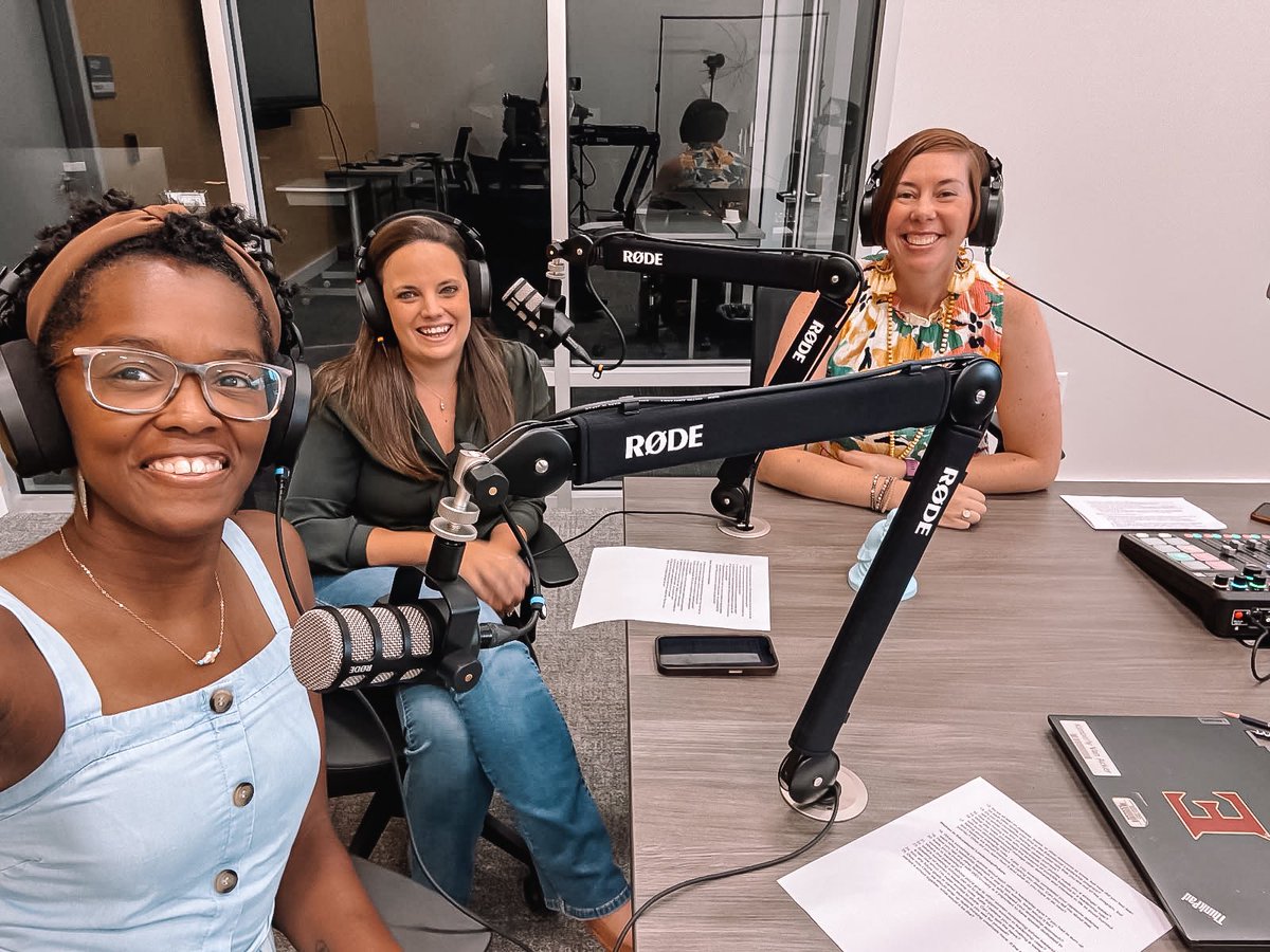 LongwoodCGPS's tweet image. Three women. Two powerful stories. One shared foundation.
These educational leaders sat down to reflect on how their time at @longwoodu helped shape their journey.
Release date on this podcast episode coming soon🎙️@DoctorT_A @KTJamsHamby @kimvanarun #woodead