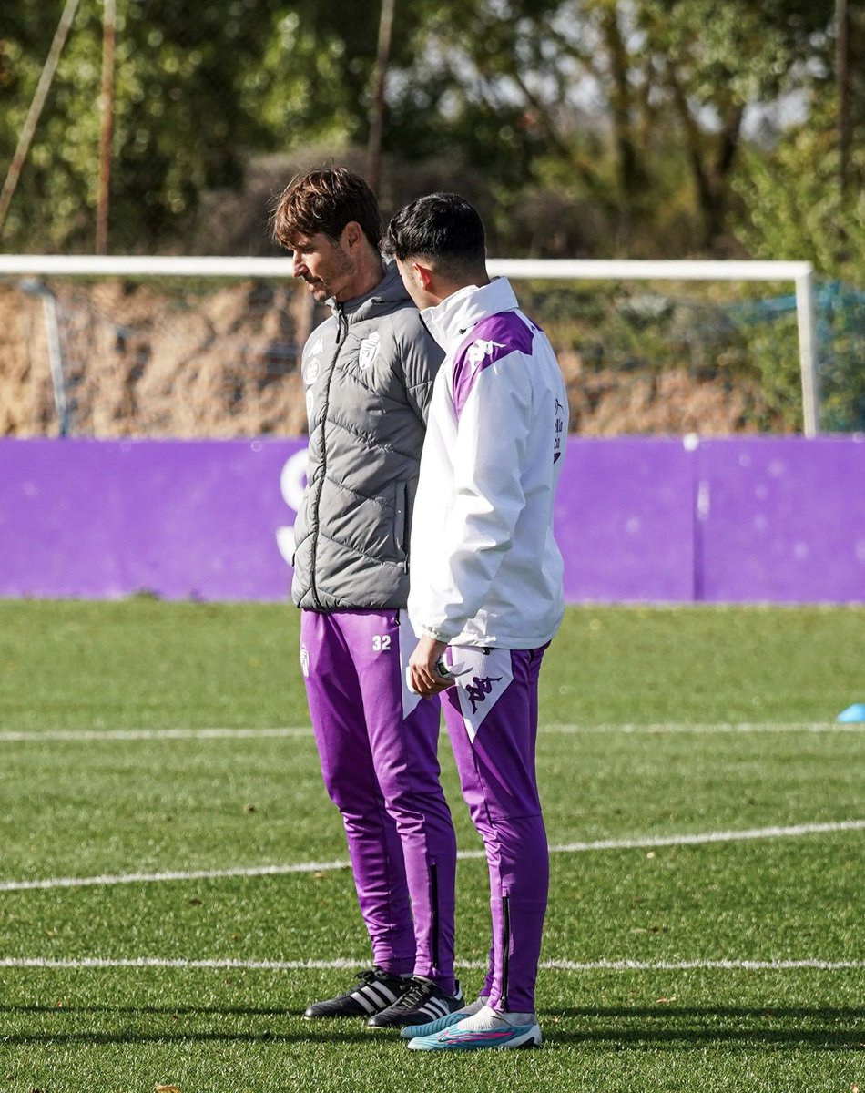 GRACIAS infinitas, que aprendizaje constante ha sido estar a tu lado estos 2 años. Toda la gente que te conoce sabe lo que amas a este club y lo que has sufrido estos últimos meses. Todo lo mejor siempre, mister. 🫂💜