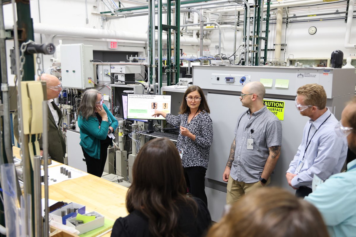 NETL (@netl_doe) on Twitter photo NETL had a productive visit by the 2025 Oppenheimer Science and Energy Leadership Program (OSELP) cohort at our Pittsburgh and Morgantown sites! OSELP fellows met with NETL leadership and got a first-hand look at our innovation capabilities during lab tours with researchers. NETL had a productive visit by the 2025 Oppenheimer Science and Energy Leadership Program (OSELP) cohort at our Pittsburgh and Morgantown sites! OSELP fellows met with NETL leadership and got a first-hand look at our innovation capabilities during lab tours with researchers.