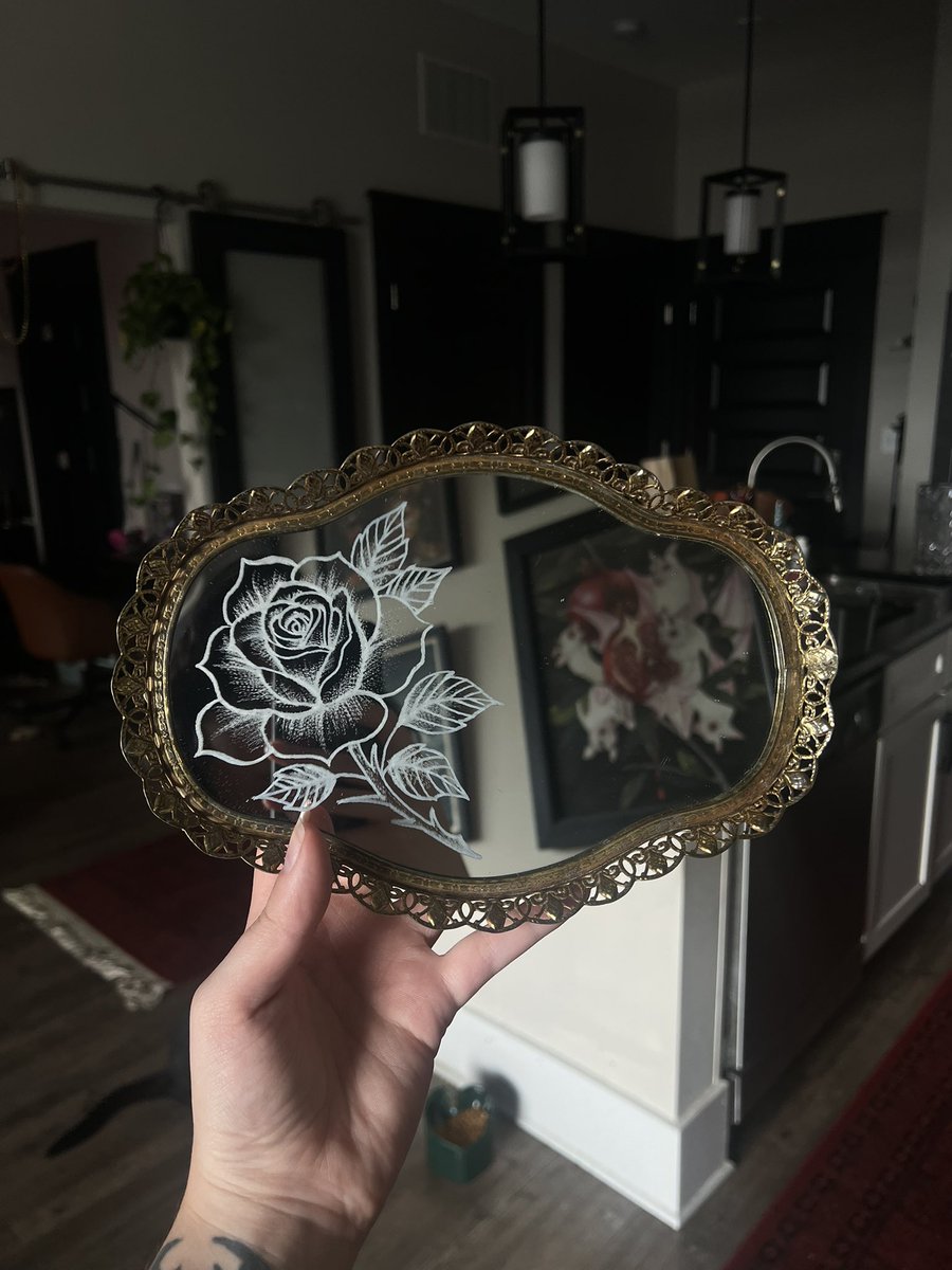 _Hexting's tweet image. Rose vanity tray 🌹