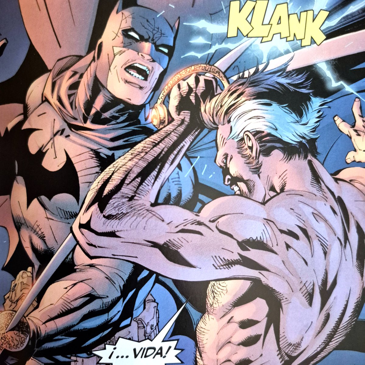 PaniniComicsEsp's tweet image. 🦇DC MUST-HAVE. BATMAN: HUSH
#24del7
El superventas firmado por Jeph Loeb y Jim Lee en un imprescindible volumen recopilatorio.
Una epidemia de crimen infecta Gotham. Todos los enemigos de Batman han emergido para sembrar el caos. ¿O acaso son todos peones del misterioso…