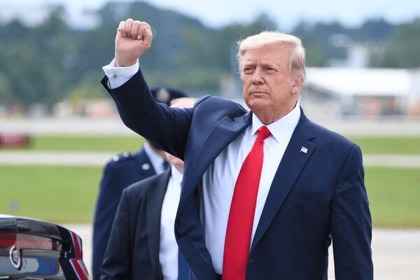 trump_repost's tweet image. "Data Shows U.S. Economy Is Back on Track Under President Trump" whitehouse.gov/articles/2025/…