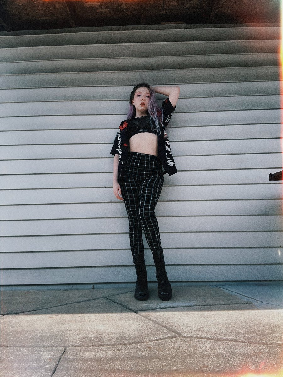 aspynthemermaid's tweet image. there’s something about putting on a fit just to take pictures