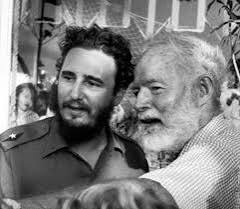 Hace 126 años nacía Hemingway, un gigante de la literatura universal. Su prosa directa y emocionante, capturó la esencia de la humanidad y reinventó la narrativa moderna. Vivió en Cuba, tuvo gran simpatía hacia la Revolución y hacia Fidel. #CubaEsCultura #CienfuegosXMásVictorias