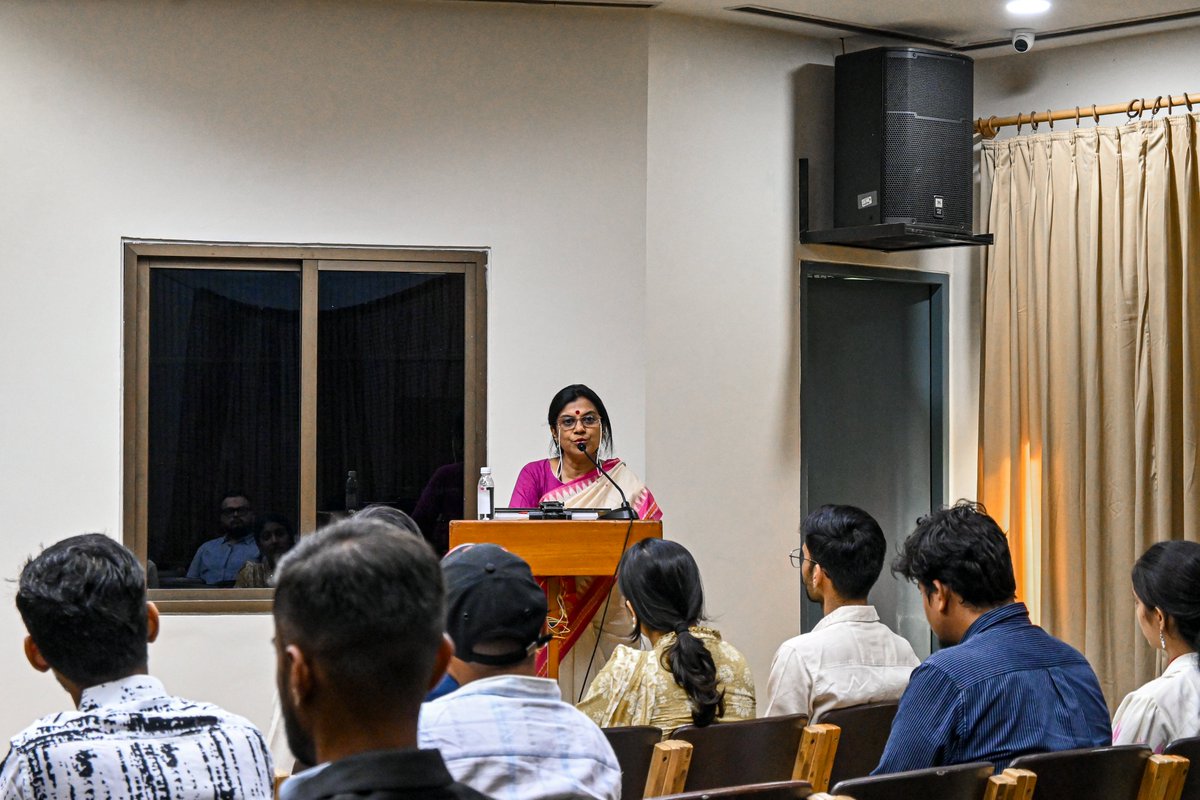 Zeit_MjGM's tweet image. The Scitya Foundation, supported by @iharedu Science Cell, hosted #Scitya Dialogues I on fostering inclusivity in the S&amp;amp;T ecosystem. The panel featured Dr. Kinkini Dasgupta Misra (@insa_academy), Dr. Kamalika Banerjee (Light Mission), and Dr. Nimita Pandey (W4EAI, @UNESCO).