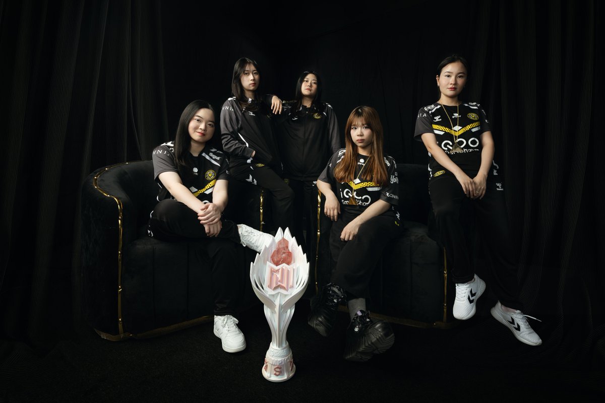 EWC_EN's tweet image. They took what they deserved.
Congratulations to all the winners of the second Championship Weekend of #EWC2025
๐ @GenG
๐ @evosesports_
๐ @TSpirit_Dota2
๐ @VitalityMLBB