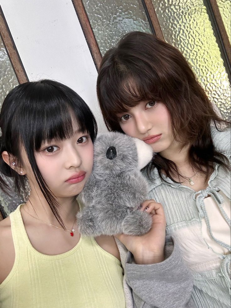 hourly_daniell's tweet image. I love y'all so much..my angels π
#λ΄μ§μ€μ_κ±·λ_μΈλ²μ§Έ_μ¬λ¦
#NewJeans_3rd_Anniversary
#Happy3rdNewJeansDay