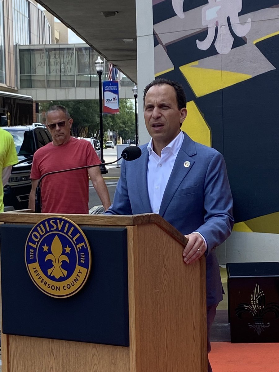 Paul Miles (@paulmiles840) on Twitter photo “I hear you.”
<a href="/LouisvilleMayor/">Mayor Craig Greenberg</a> message to people who oppose the sentencing recommendation for former police officer Brett Hankison. “I hear you.”
<a href="/LouisvilleMayor/">Mayor Craig Greenberg</a> message to people who oppose the sentencing recommendation for former police officer Brett Hankison.