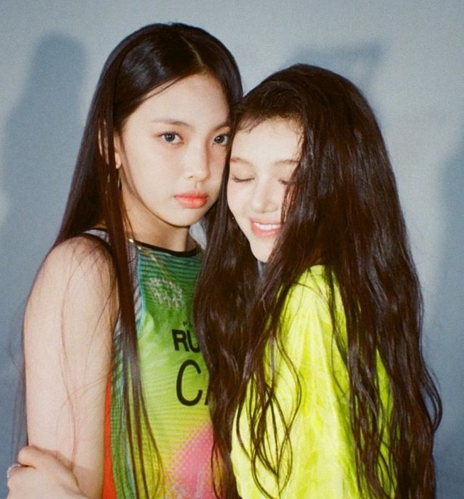 hourly_daniell's tweet image. I love y'all so much..my angels π
#λ΄μ§μ€μ_κ±·λ_μΈλ²μ§Έ_μ¬λ¦
#NewJeans_3rd_Anniversary
#Happy3rdNewJeansDay