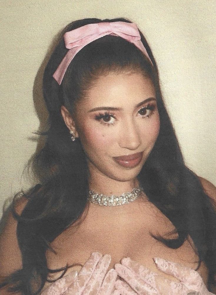 uchismedia's tweet image. it’s her