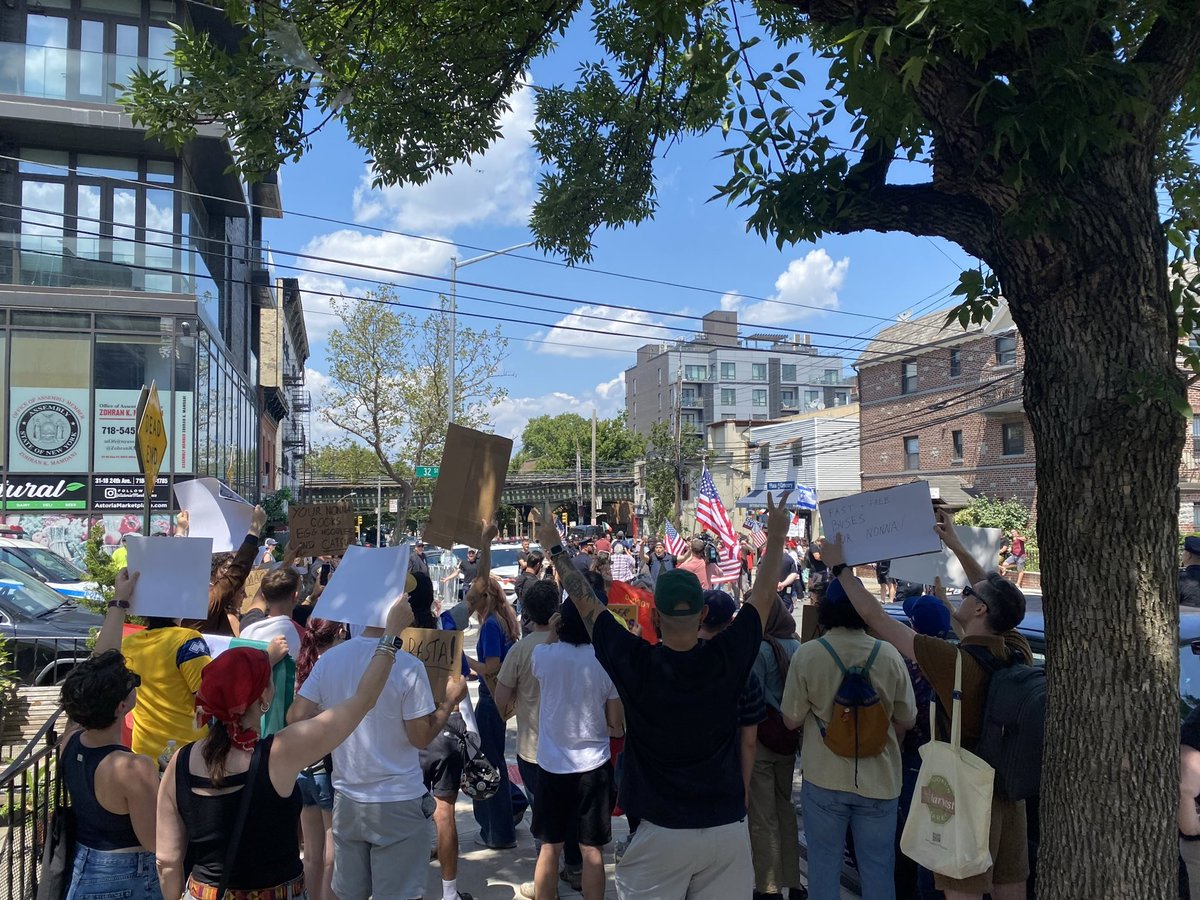 aaronnarraph's tweet image. Yelled at fascists in Astoria this afternoon with so many great DSA members and Zohran supporters 🫡