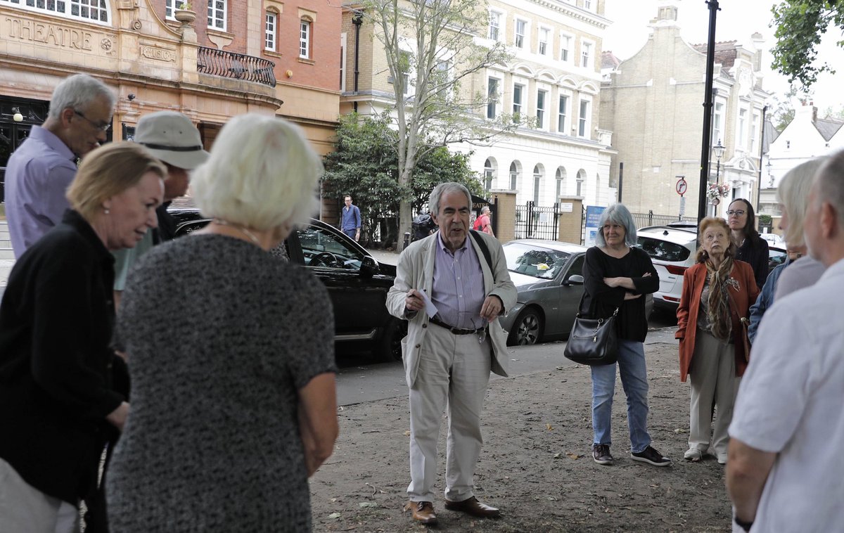 richmondsociety's tweet image. Our latest heritage walk featured the trees of Richmond with expert guides.
If you’d like to be part of future events like this, click here for information about membership: richmondsociety.org.uk/join/
Photos by Ian McKenzie.