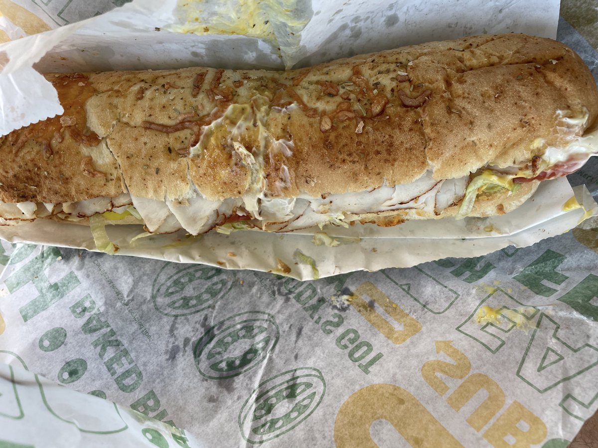 jms_tny's tweet image. it’s powerful when you meet someone who is doing the exact thing god wants them to do and that’s what i just encountered with a subway sandwich artist