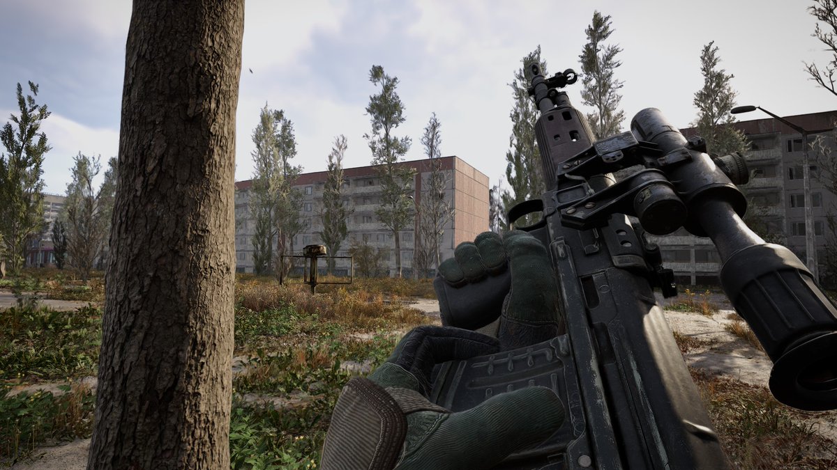 Stalker2News's tweet image. I love Prypiat in this game - the problem is there's no side quests. I think GSC could really add some for the near future, and preferbly they should do some big ones here.
It's such an important region sadly left aside.