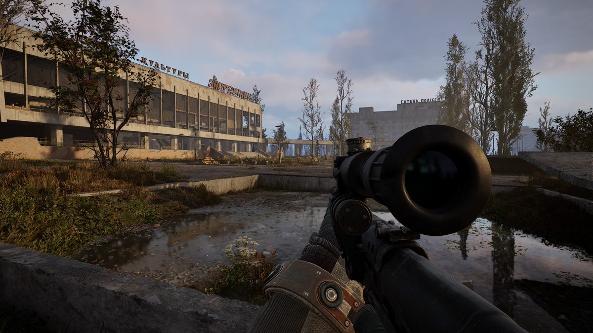 Stalker2News's tweet image. I love Prypiat in this game - the problem is there's no side quests. I think GSC could really add some for the near future, and preferbly they should do some big ones here.
It's such an important region sadly left aside.