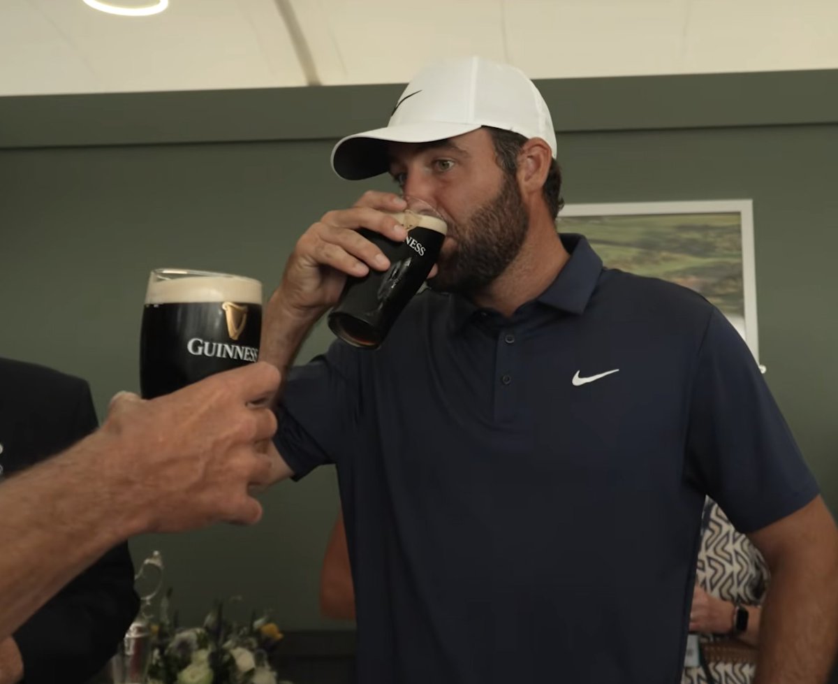 jamierkennedy's tweet image. Favourite behind-the-scenes moment?
Manager: "I told them a cheeseburger and a Guinness, so it'll be waiting on you."
Scottie: "Nailed it"
Who says pro golfers aren't relatable?