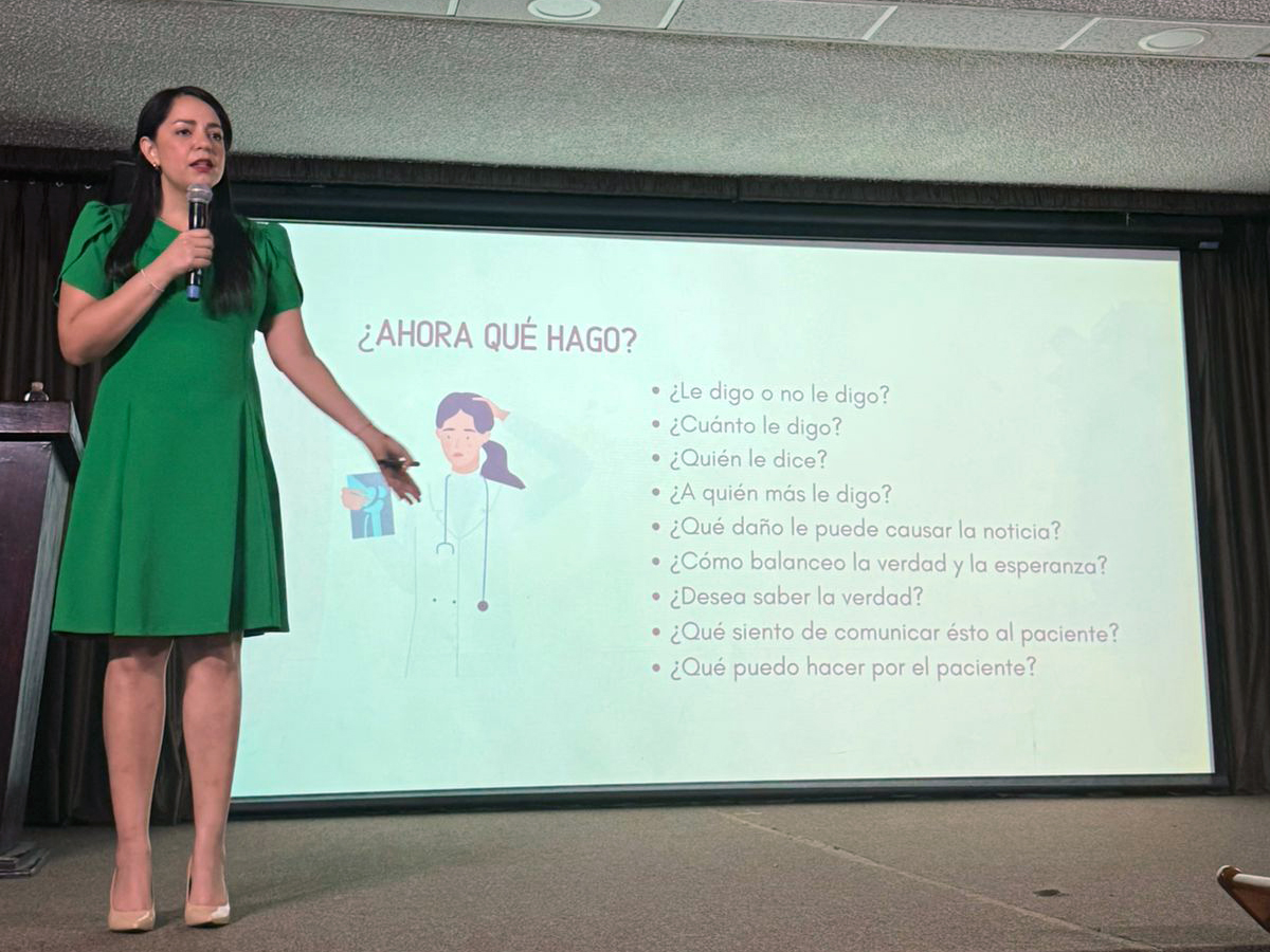 Academia Mexicana de Geriatría AC (@amgeriatriaac) on Twitter photo #Monterrey “Comunicación empática de malas noticias en el final de la vida”, a cargo la Dra. Laura Mares, especialista en Tanatología. Sesión organizada por el Capítulo Nuevo León de la AMG. #Monterrey “Comunicación empática de malas noticias en el final de la vida”, a cargo la Dra. Laura Mares, especialista en Tanatología. Sesión organizada por el Capítulo Nuevo León de la AMG.
