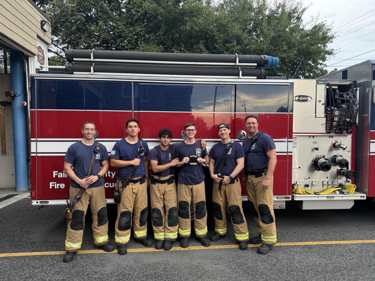 ffxfirerescue's tweet image. New week, new #ProbieNoMore! Congrats to now Firefighter Ryan Devine (FS13, Dunn Loring, A-Shift) on earning his black helmet shield! This is a hard-earned achievement involving many hours of training and determination from FF Devine and those who mentored him over the past year.