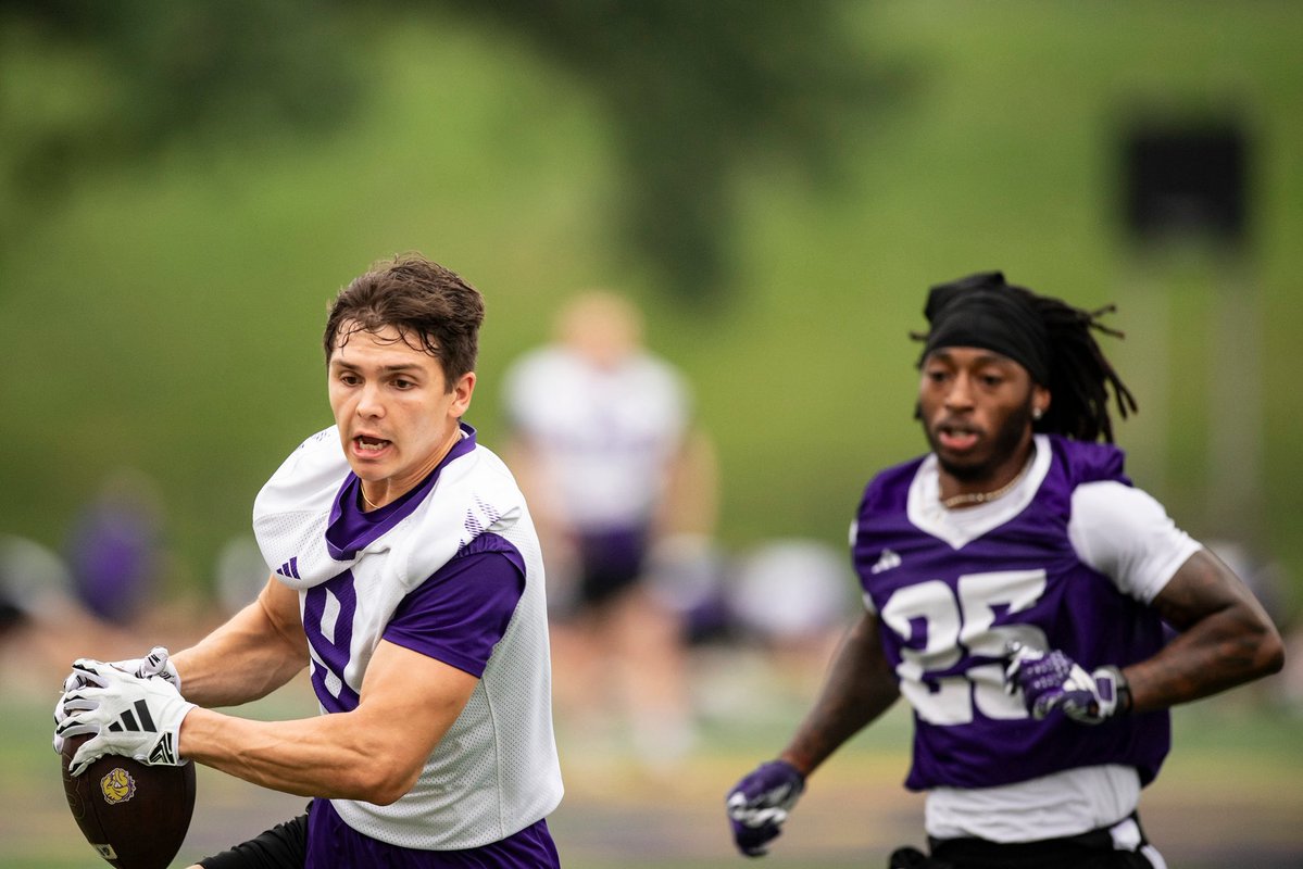 WIUFootball's tweet image. Embrace the grind.

#GoNecks | #OneGoal | #ECI