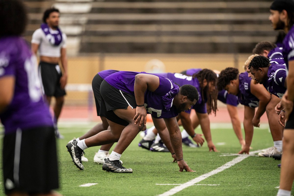 WIUFootball's tweet image. Embrace the grind.

#GoNecks | #OneGoal | #ECI