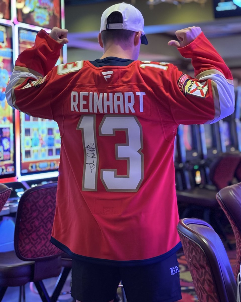 24K Magic in the air ✨ @kmontagna1217 is the winner of the signed Sam Reinhart jersey, and we could not be more excited for him! How many days till hockey season starts? 😻 #FloridaPanthers #Coco #Casino #Jersey #Giveaway #Winner